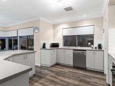 7 Highbury Boulevard , Baldivis