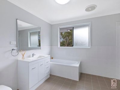 40 / 14 Lomandra Terrace, Hamlyn Terrace