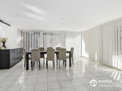 24 Governor Macquarie Drive, Chipping Norton