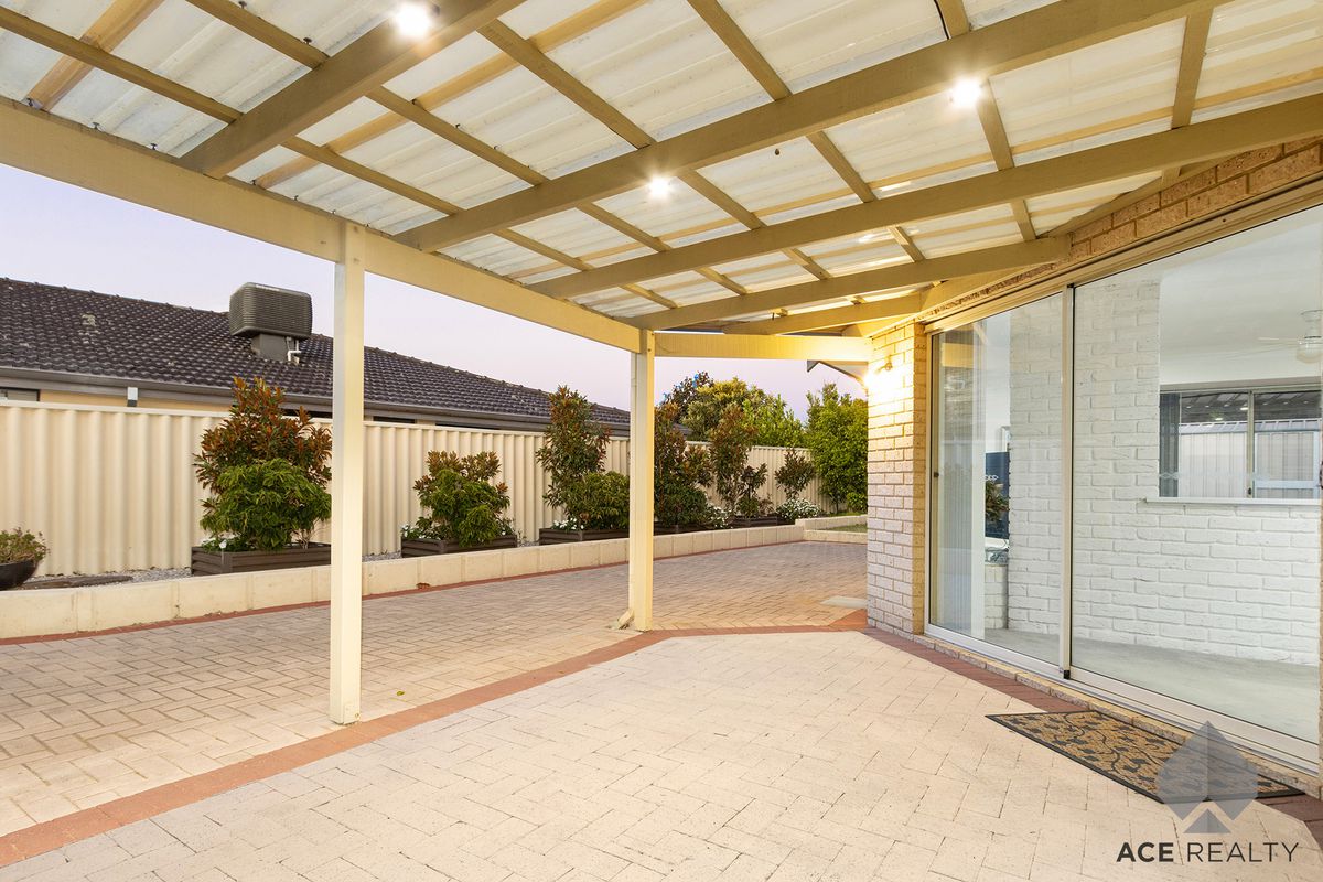 99 Aitken Drive, Winthrop