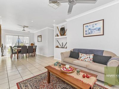 10 Riovista Way, Kirwan