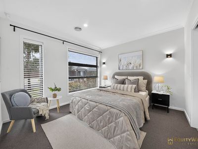 14 Pepita Crescent, Manor Lakes
