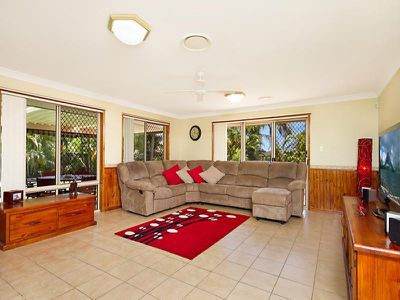 20 Sunningdale Avenue, Rochedale South