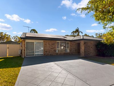 14 Lambourne Court, Lawnton