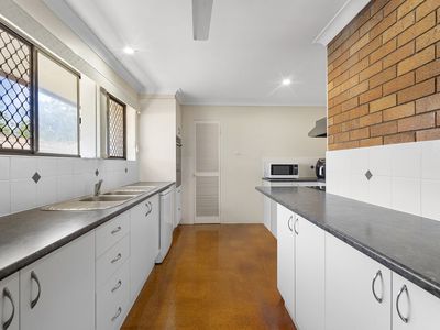 27 Westgate Avenue, Springwood