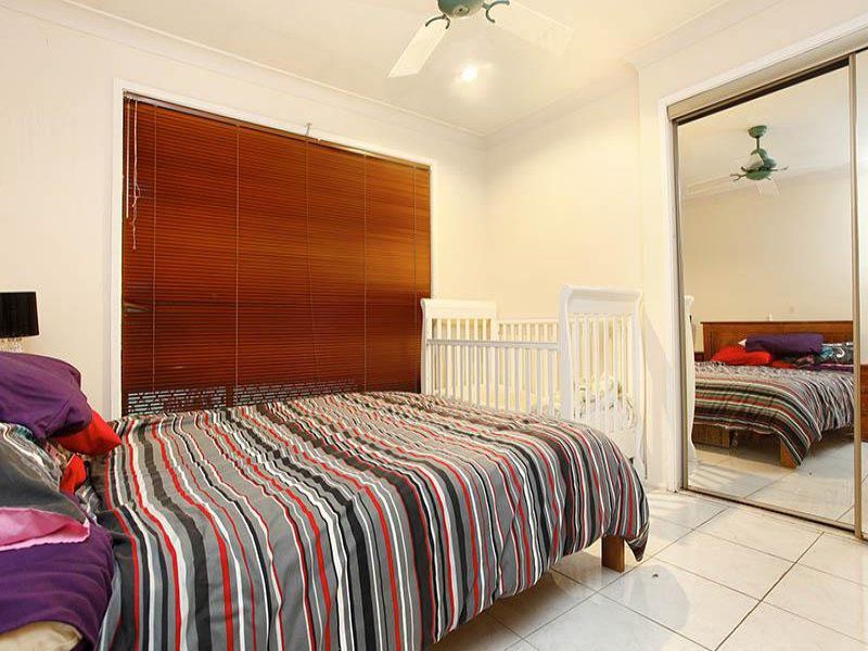 37 Horseshoe Cct, St Clair