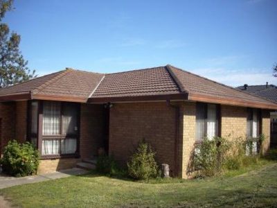 31 Oaktree Drive, Hampton Park