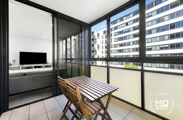 236 / 1D Lemon Tree Avenue, Melrose Park