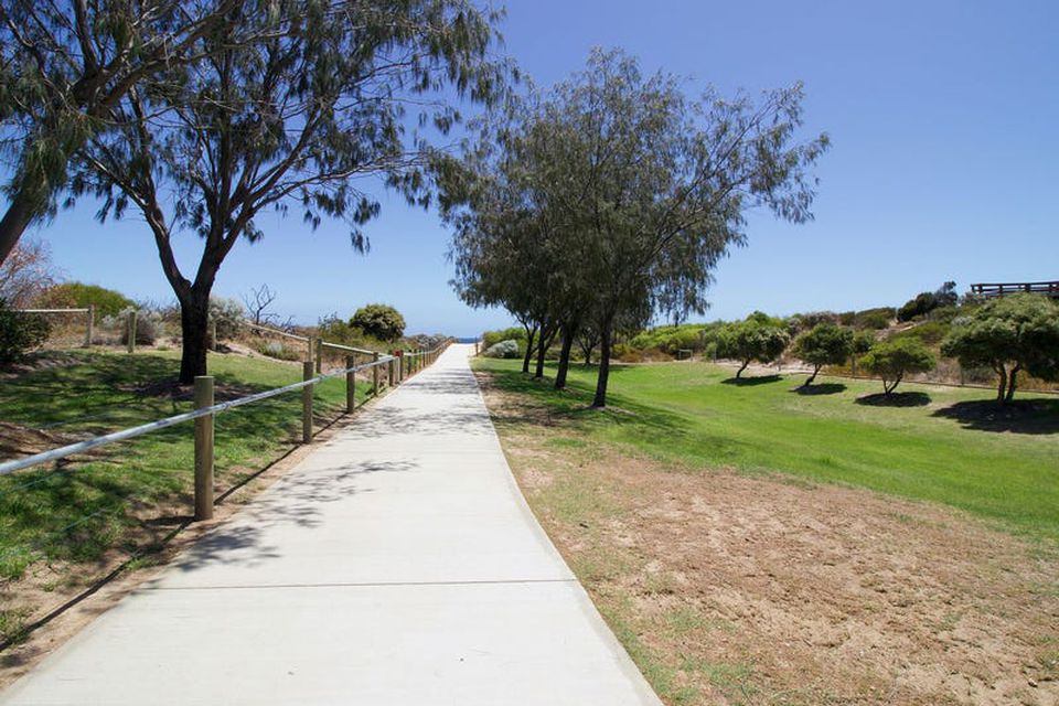 2 Tide Way , Singleton