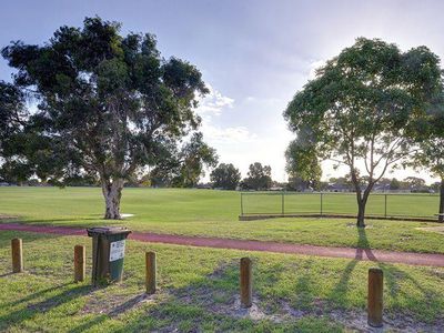 42 Hillsborough Drive, Nollamara