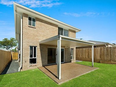 18 Mcveigh Street, Pimpama