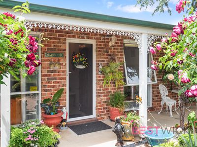 15 Beavis Place, Llanarth