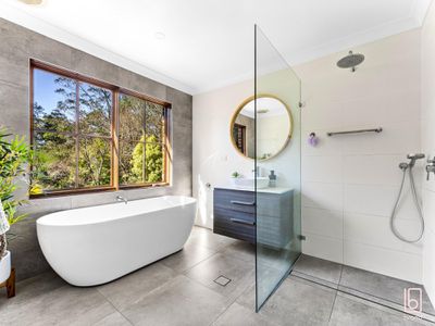 5 Fishburn Court, Terrigal