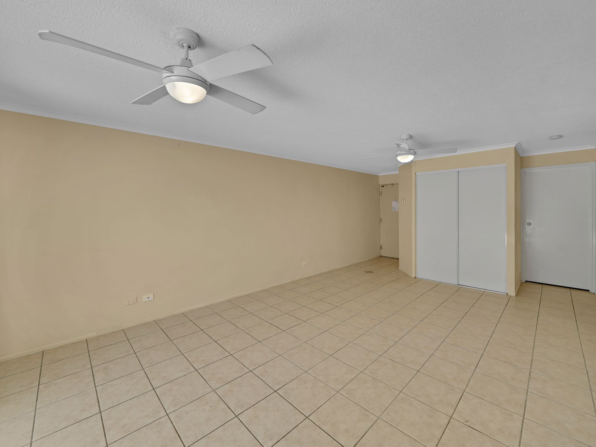 2 / 8 Victor Street, Alexandra Headland