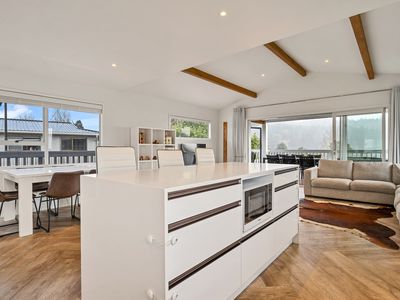 26 School Road, Riverhead