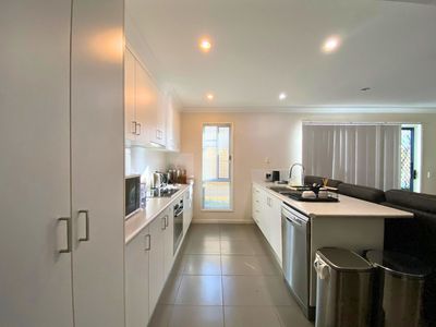 2 / 19 Oxley Drive, Moranbah