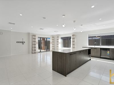 17 Monaco Grove, Strathtulloh