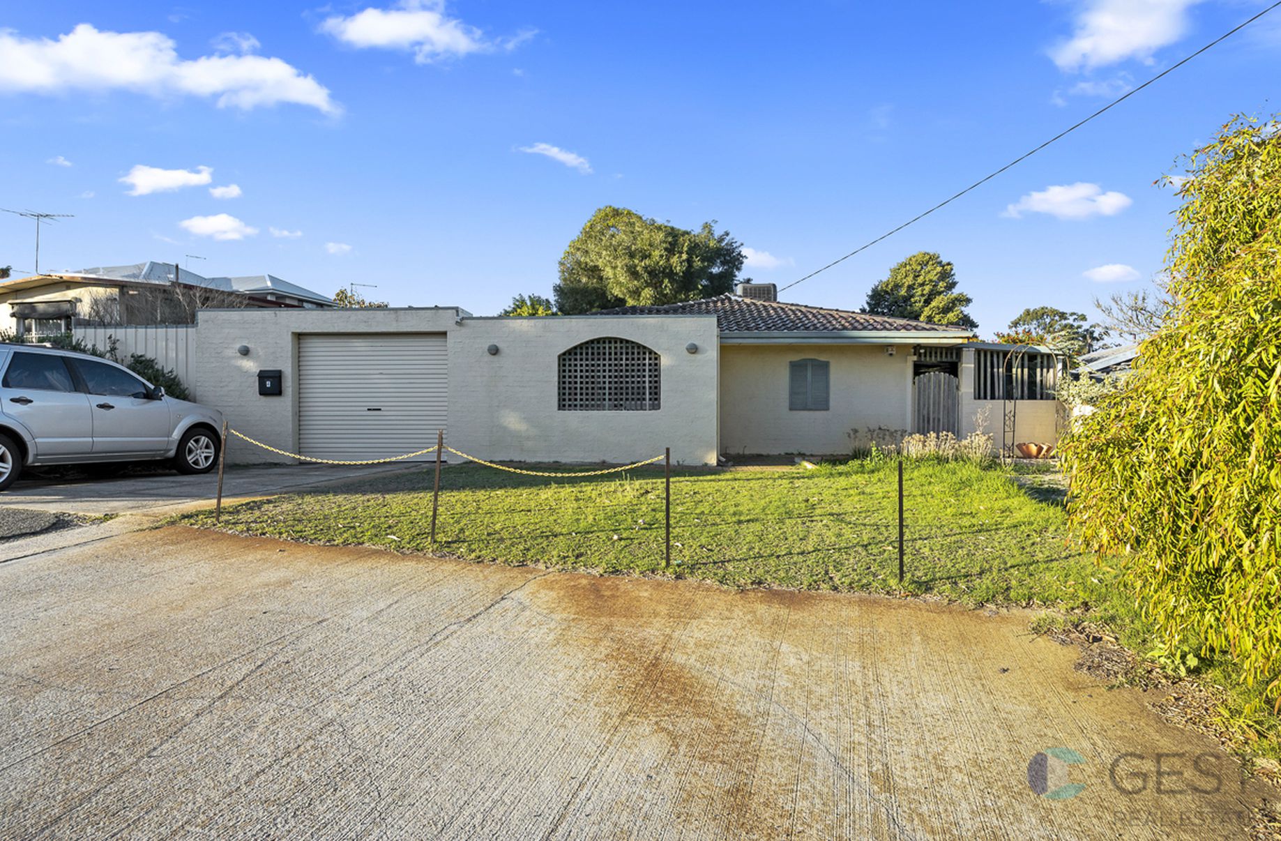 4 ROCHFORD WAY, Girrawheen GEST Real Estate