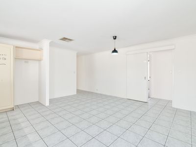31 Chipperton Road, Bertram