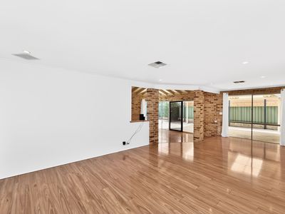 20 Northmore Crescent, Winthrop