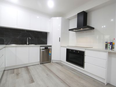 1 / 48-50 Kanooka Grove, Clayton