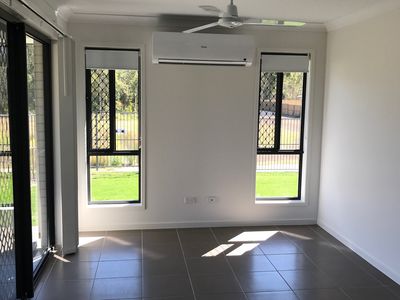 2 / 13 Derwent Street, Burpengary