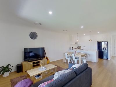 7 / 7 Volta Avenue, Dubbo