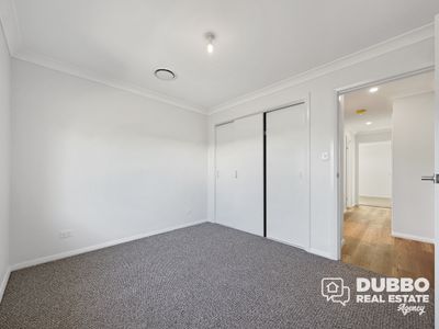 8B Violet Circuit, Dubbo