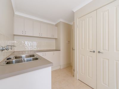 7 Verona Cres, Falcon