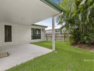 2 / 49 Eleventh Avenue, Railway Estate