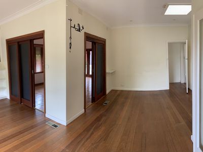 17 Willow Avenue, Glen Waverley