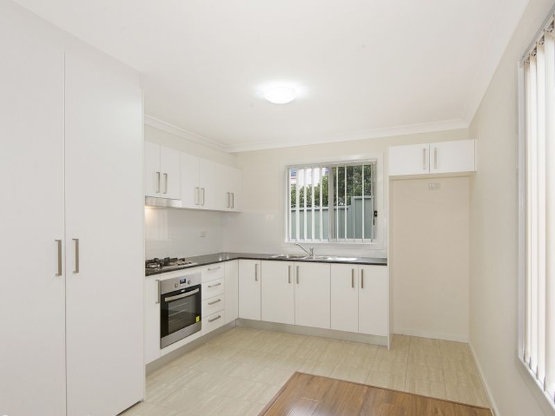 10A Rothwell Circuit, Glenwood