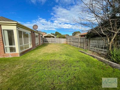 12 Helena Court, Rowville