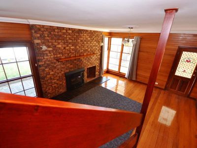 79 Lakeside Avenue , Mount Beauty