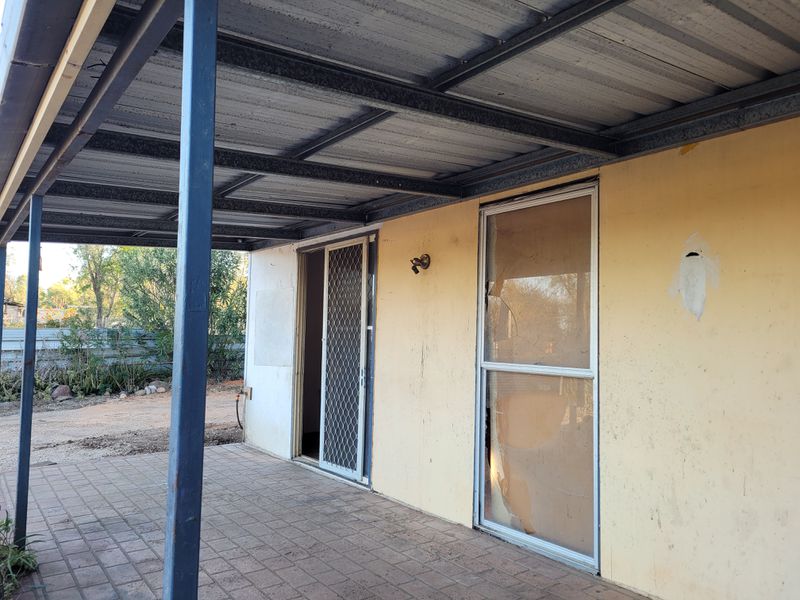 30 KEILAMBETE ROAD, Rubyvale