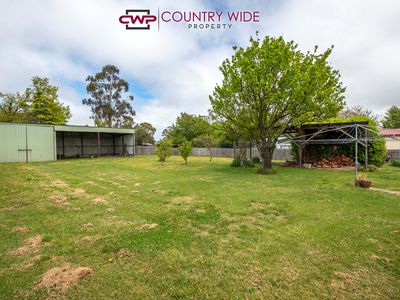 10 Wirruna Street, Guyra