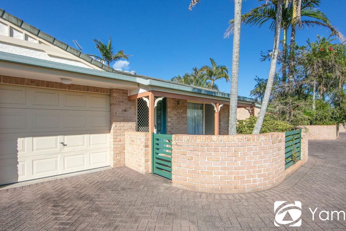 9 / 17A Beach Street, Yamba