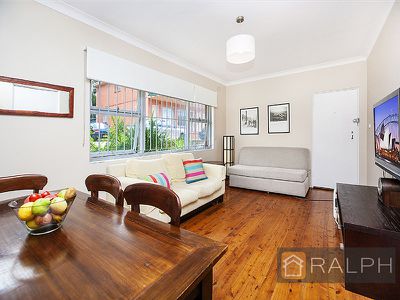 9 / 11 Myra Road, Dulwich Hill