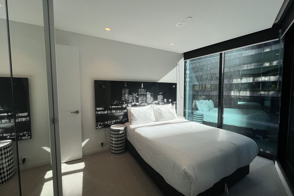 305 / 442 Elizabeth Street, Melbourne