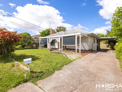 6 Churchill Road, Horsham