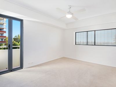 304/33 Main Street, Rouse Hill