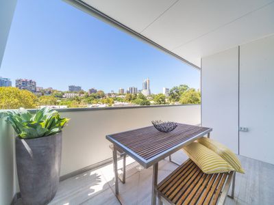 32 / 85 Bourke Street, Woolloomooloo