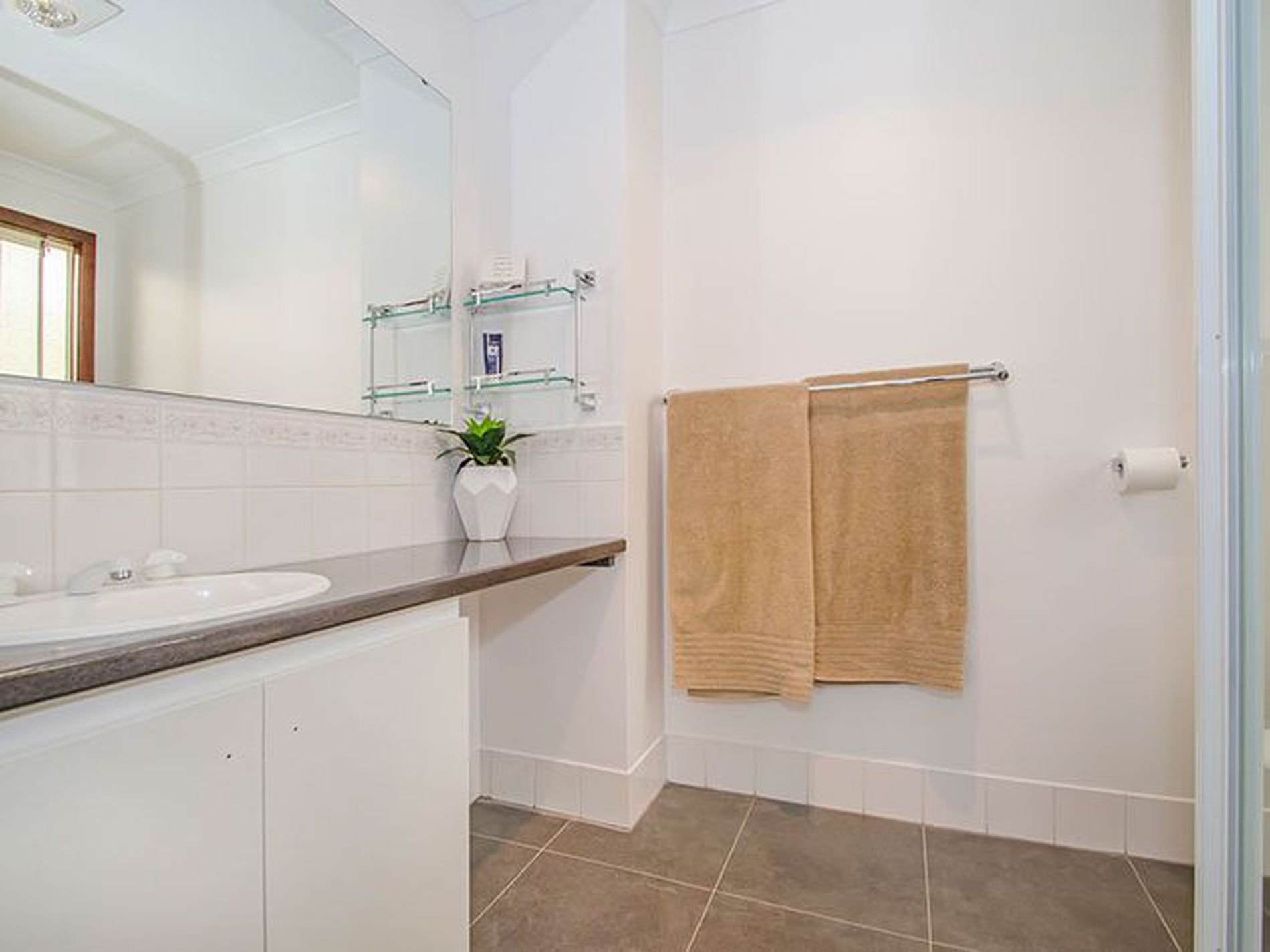 3 Ramus Circle, Somerville