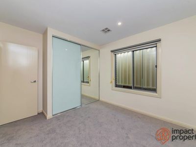 60A MacRossan Cres, Latham