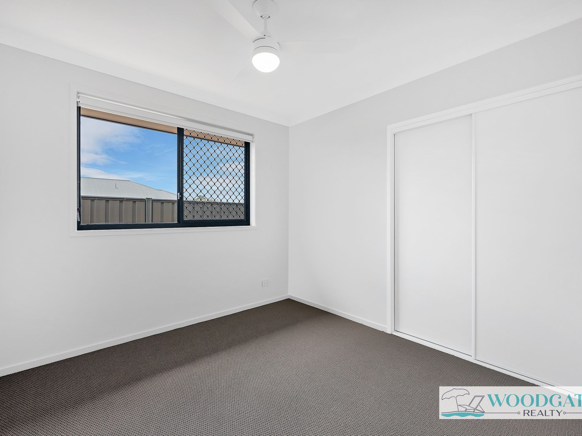 2 / 15 Oystercatcher St, Woodgate
