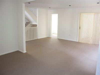 2 / 28 Smith Street, Wollongong