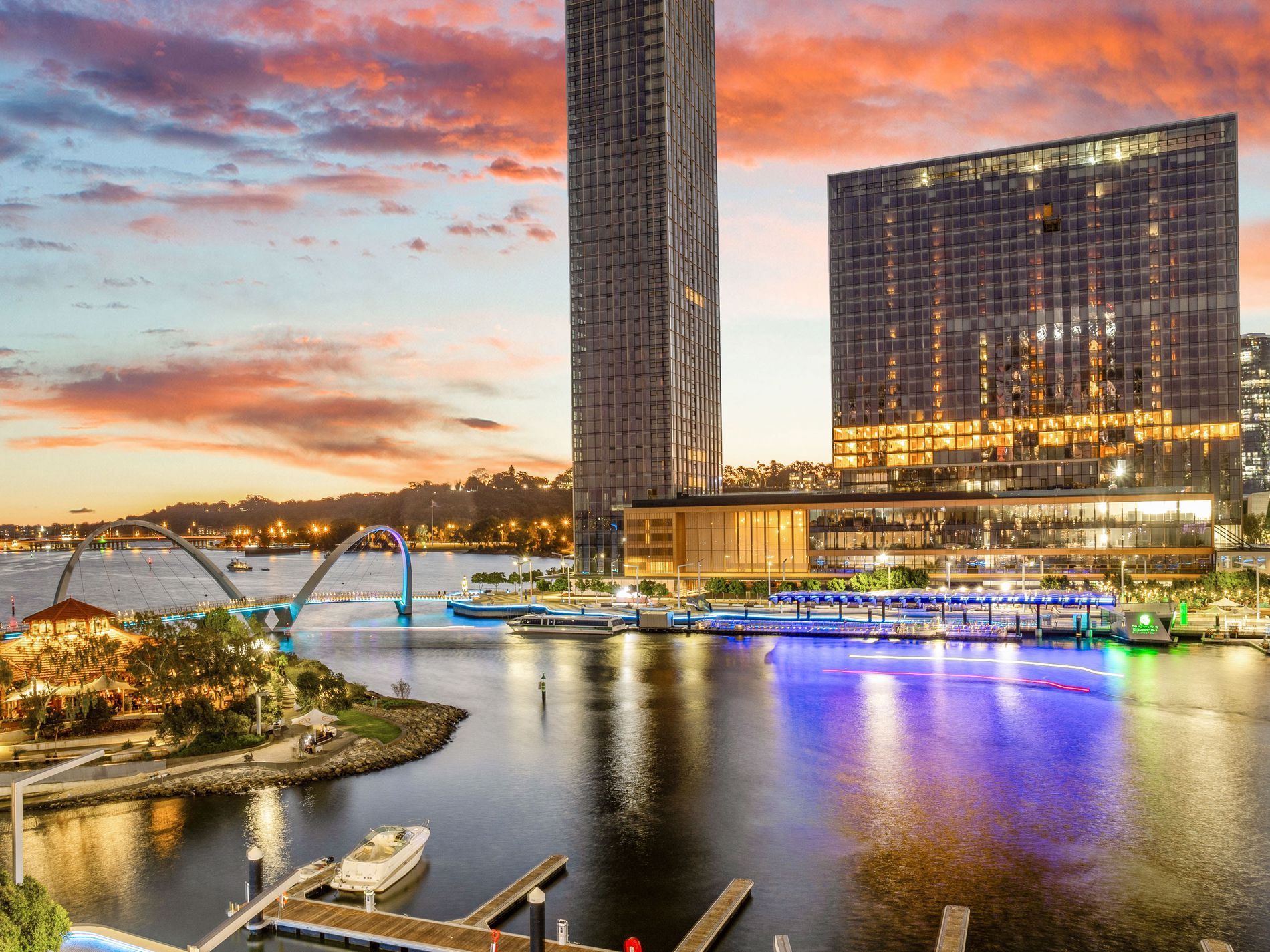 901 / 11 Barrack Square, Perth