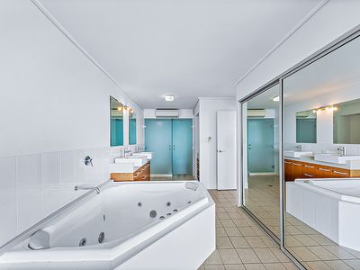 25 / 18 Seaview Drive, Airlie Beach