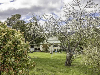 11 Old Apple Court, Huonville