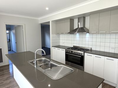 18 Trundle Drive, Armstrong Creek